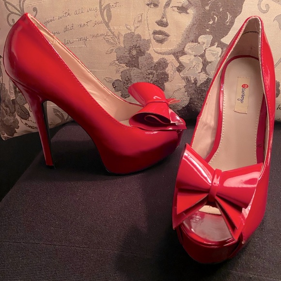 Olsenboye Red Bow Stilettos Size 8 - Picture 1 of 9